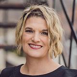 Photo of Nicole Dehnel