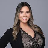 Photo of Laura Alzuri