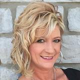 Photo of Melissa Hilton