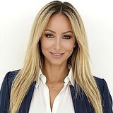 Photo of Vicky Mirisch