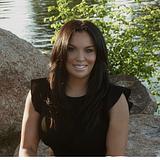 Photo of Julia Thomas