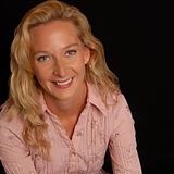 Photo of Laura Bowers