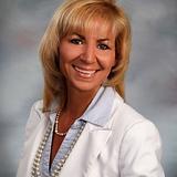 Photo of Lori Guthier