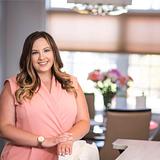 Photo of Kelsey Belluz