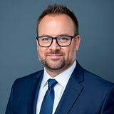 Photo of Kelly Morris