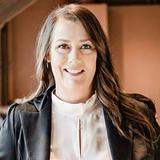 Photo of Rebecca Raeburn