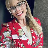 Photo of Sarah Lippencott