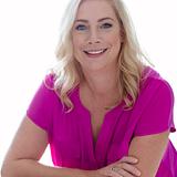 Photo of Suzanne Jong