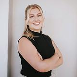 Photo of Ellie Harris