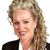 Photo of Elizabeth Owens