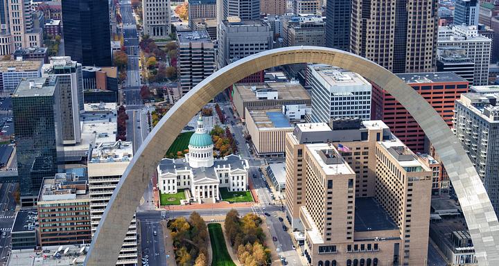 Real estate in St. Louis’ Kingsway West neighborhood.