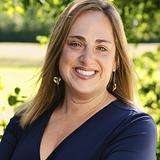 Photo of Darcy Handy