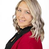 Photo of Kristen Deer