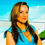 Photo of Shayna Davidov Hanson