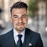 Photo of Jonathan Burrows