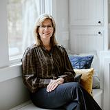 Photo of Betsy Heller