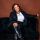 Photo of Kelly Fretto