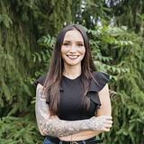 Photo of Alexis Howell