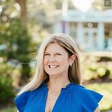 Photo of Lynn Lunsford