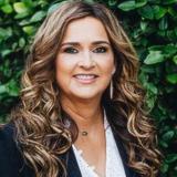 Photo of Laurie Kasch