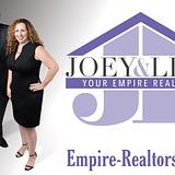 Photo of Lisa & Jose Valenzuela