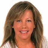 Photo of Elizabeth Finnegan