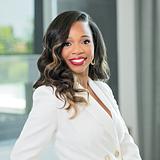 Photo of Tracie Dillon