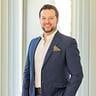 Photo of Dustin Weiss