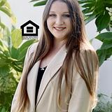 Photo of Kara Sasser