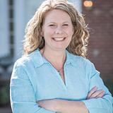 Photo of Michelle Selvey