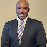 Photo of Larry Gordon