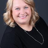 Photo of Lindsey Pearson