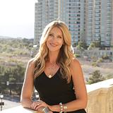 Photo of Laura Larsen