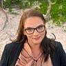 Photo of Laurie Beall