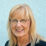 Photo of Deb Olson