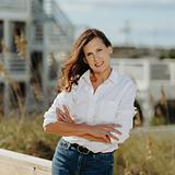 Photo of Michelle Brown