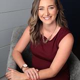 Photo of Stephanie Maxwell