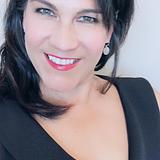 Photo of Michelle Clyde