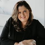 Photo of Vivian Faris
