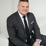 Photo of Aaron Warnock