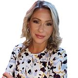 Photo of Angela Miller