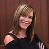 Photo of Jana Inderhees