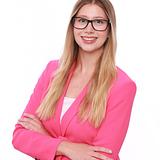 Photo of Savannah Dow