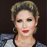 Photo of Lori Bennett