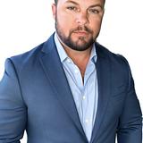 Photo of Kristopher Holcombe